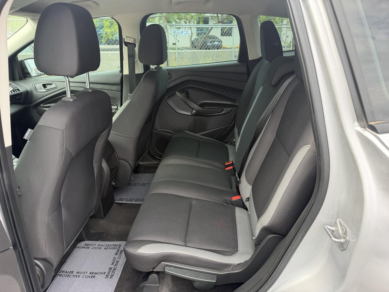Ford Escape S FWD 2014