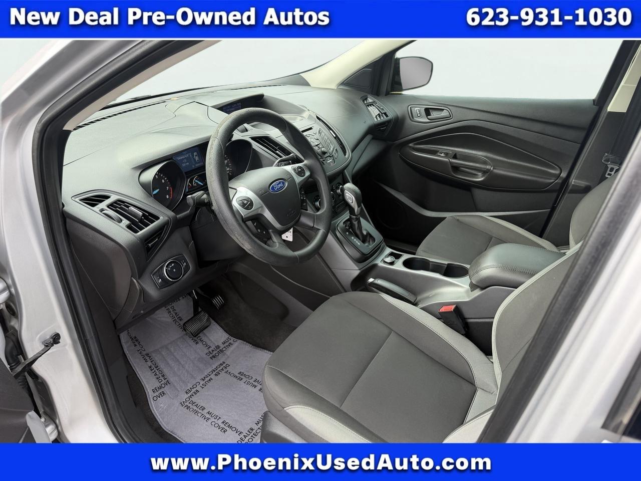 Ford Escape S FWD 2014
