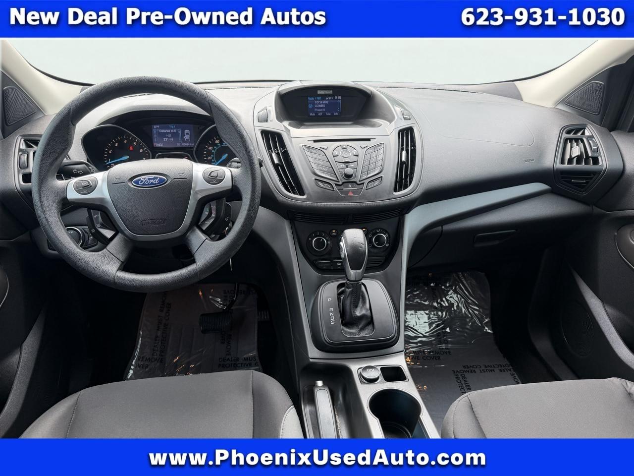 Ford Escape S FWD 2014