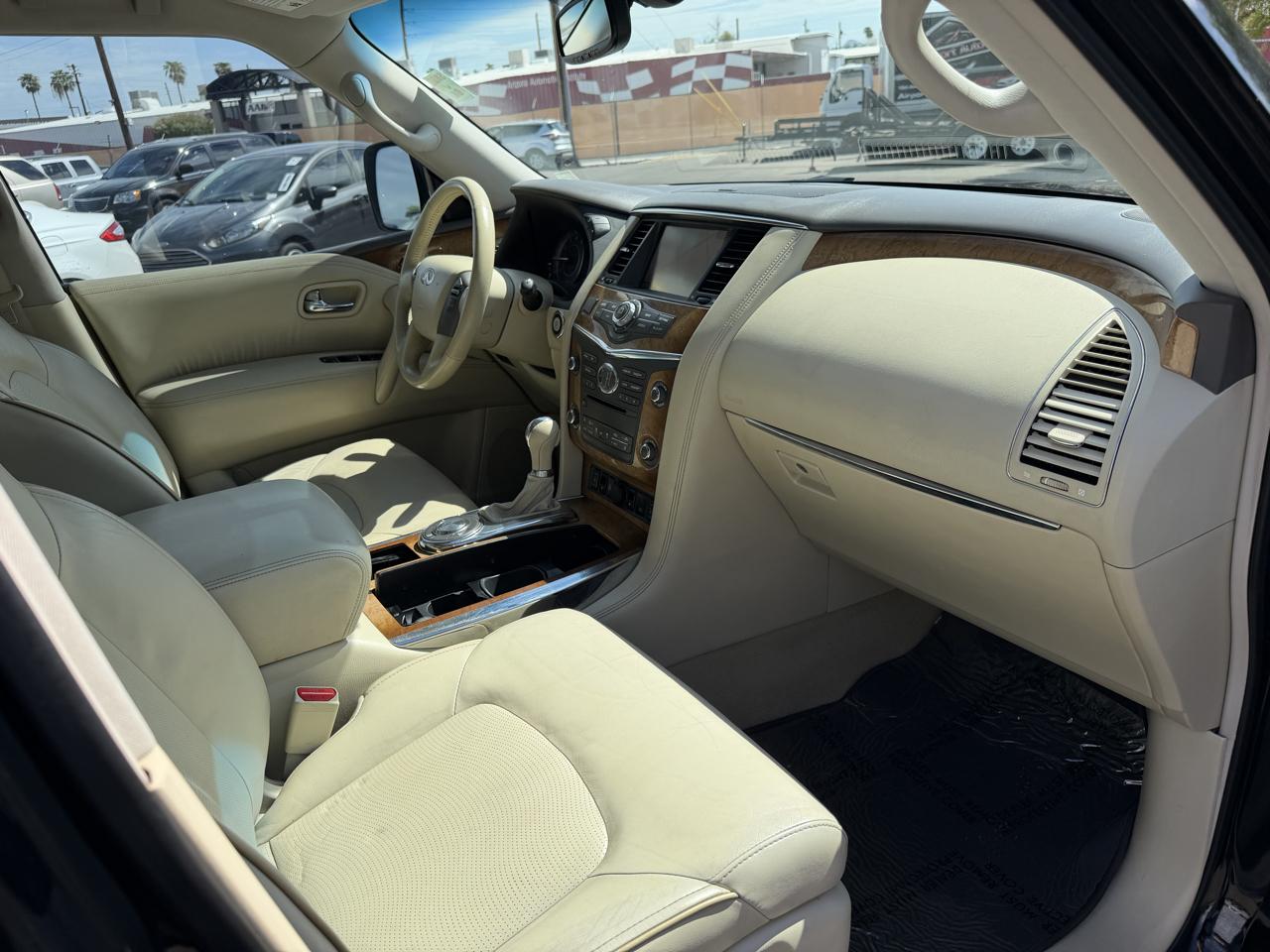 Infiniti QX80 2WD 2014