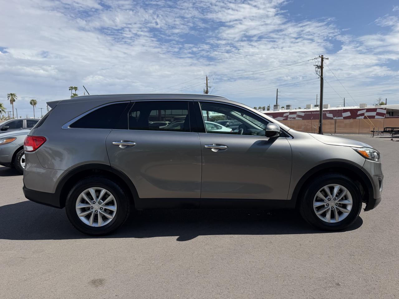 Kia Sorento L 2WD 2017
