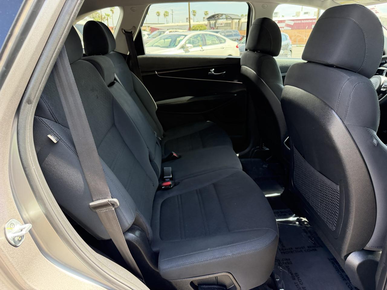 Kia Sorento L 2WD 2017