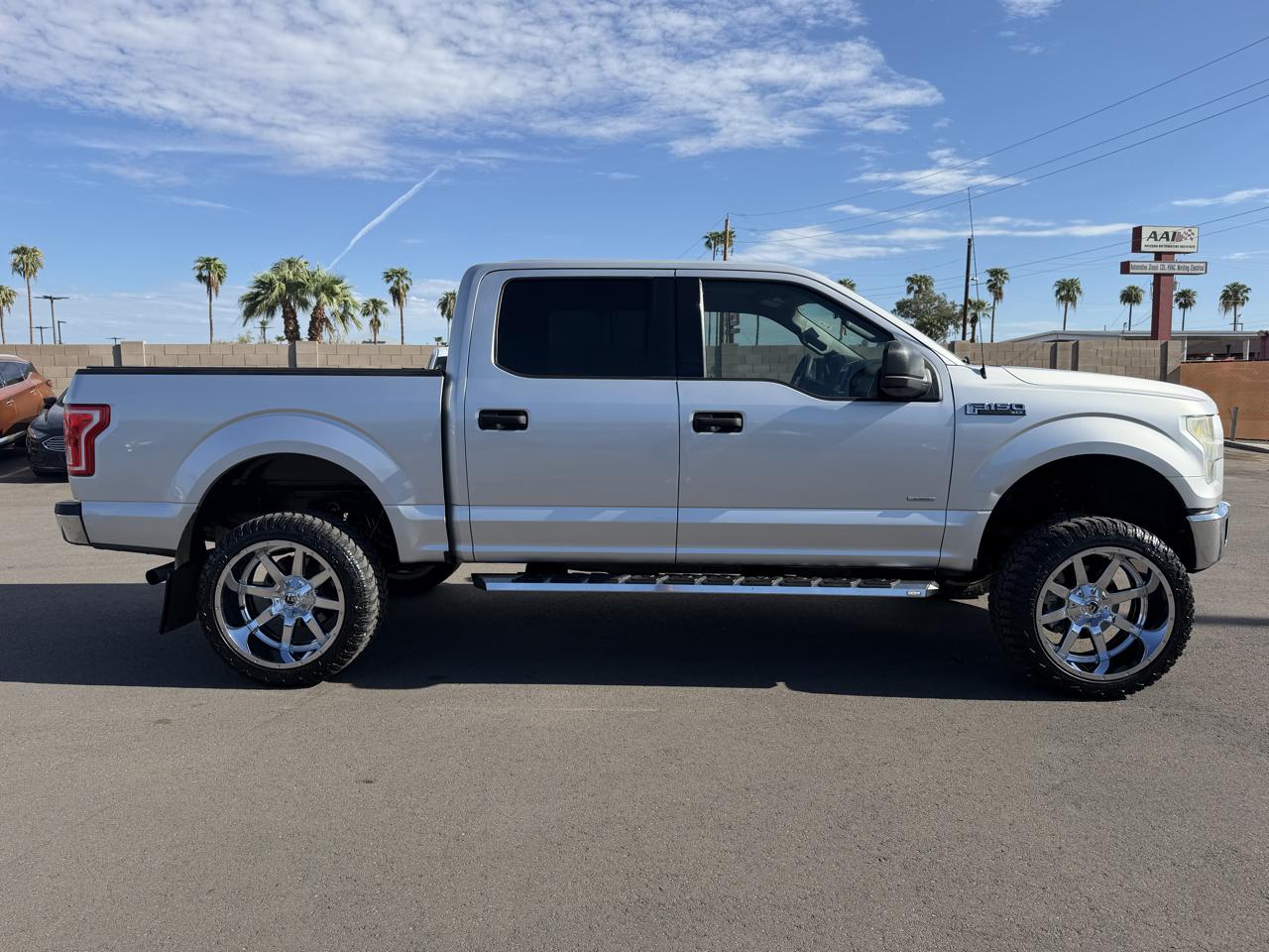 Ford F-150 2WD SuperCrew 139" XL 2015