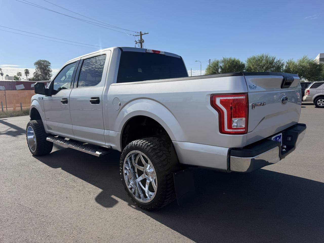 Ford F-150 2WD SuperCrew 139" XL 2015
