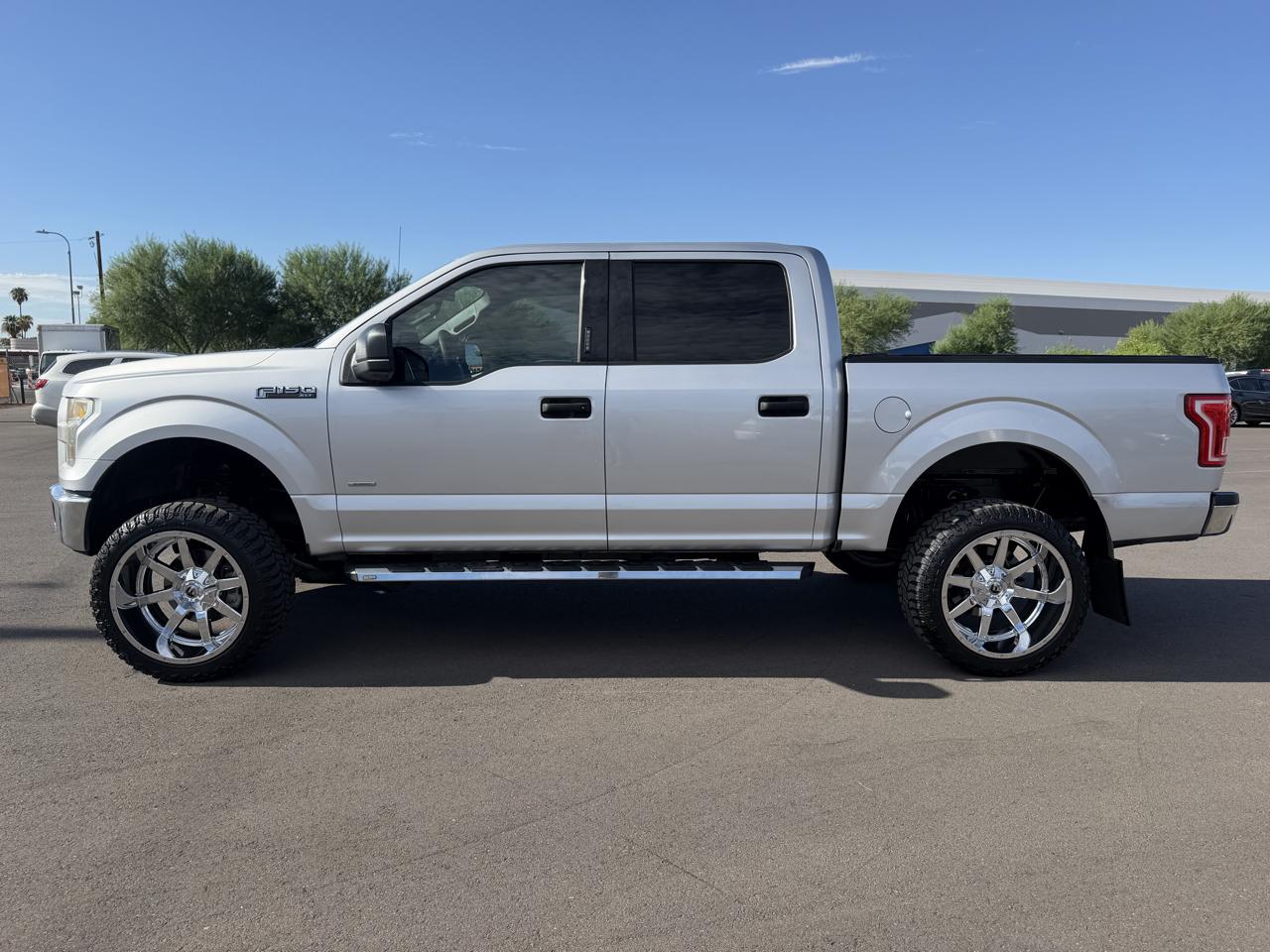 Ford F-150 2WD SuperCrew 139" XL 2015