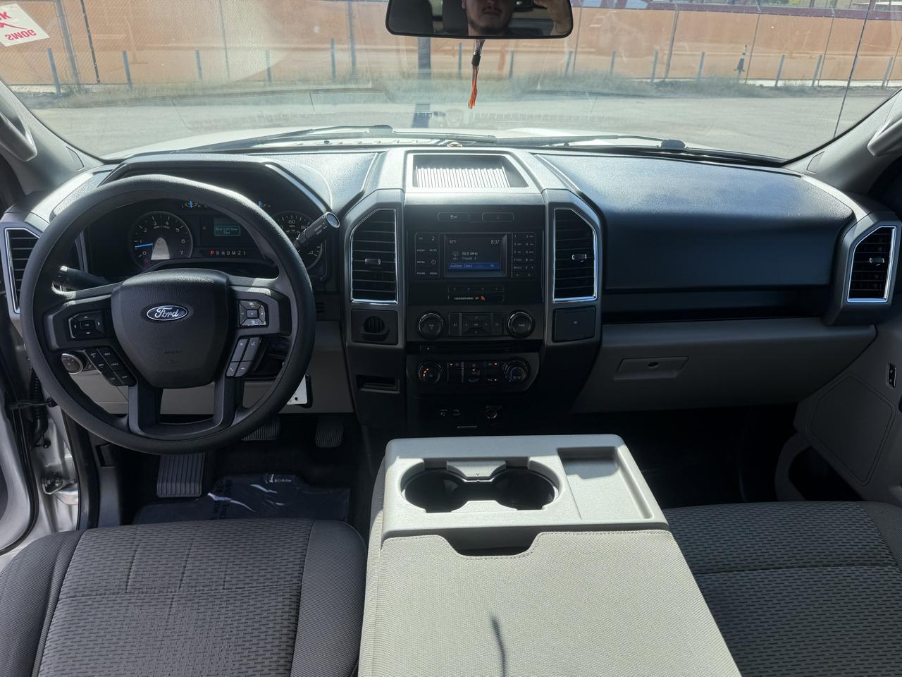 Ford F-150 2WD SuperCrew 139" XL 2015