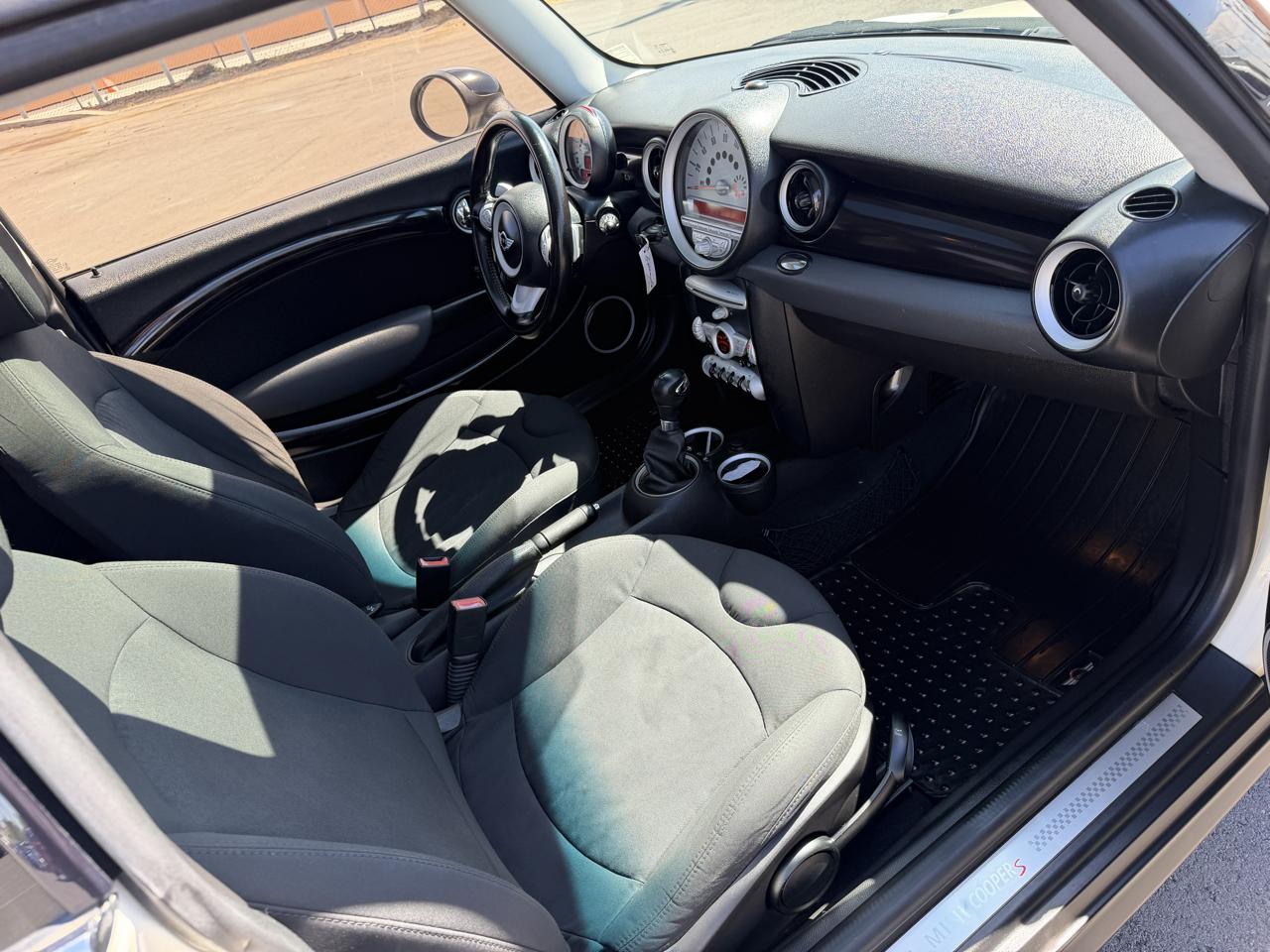 MINI Cooper S 2010