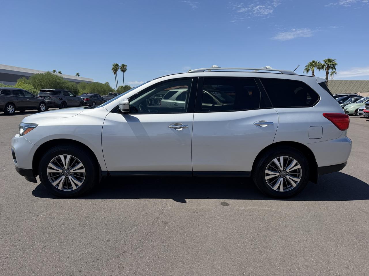 Nissan Pathfinder Platinum 4WD 2017