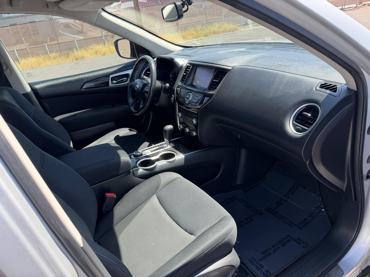 Nissan Pathfinder Platinum 4WD 2017