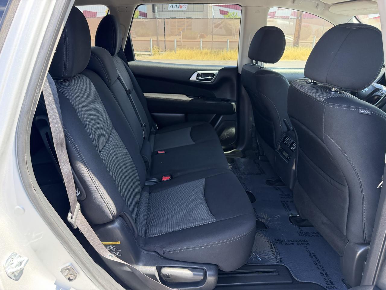 Nissan Pathfinder Platinum 4WD 2017