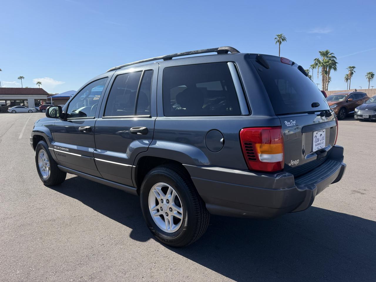 Jeep Grand Cherokee Laredo 2WD 2002