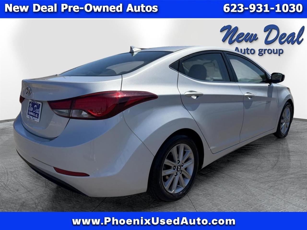 Hyundai Elantra SE 6AT 2015