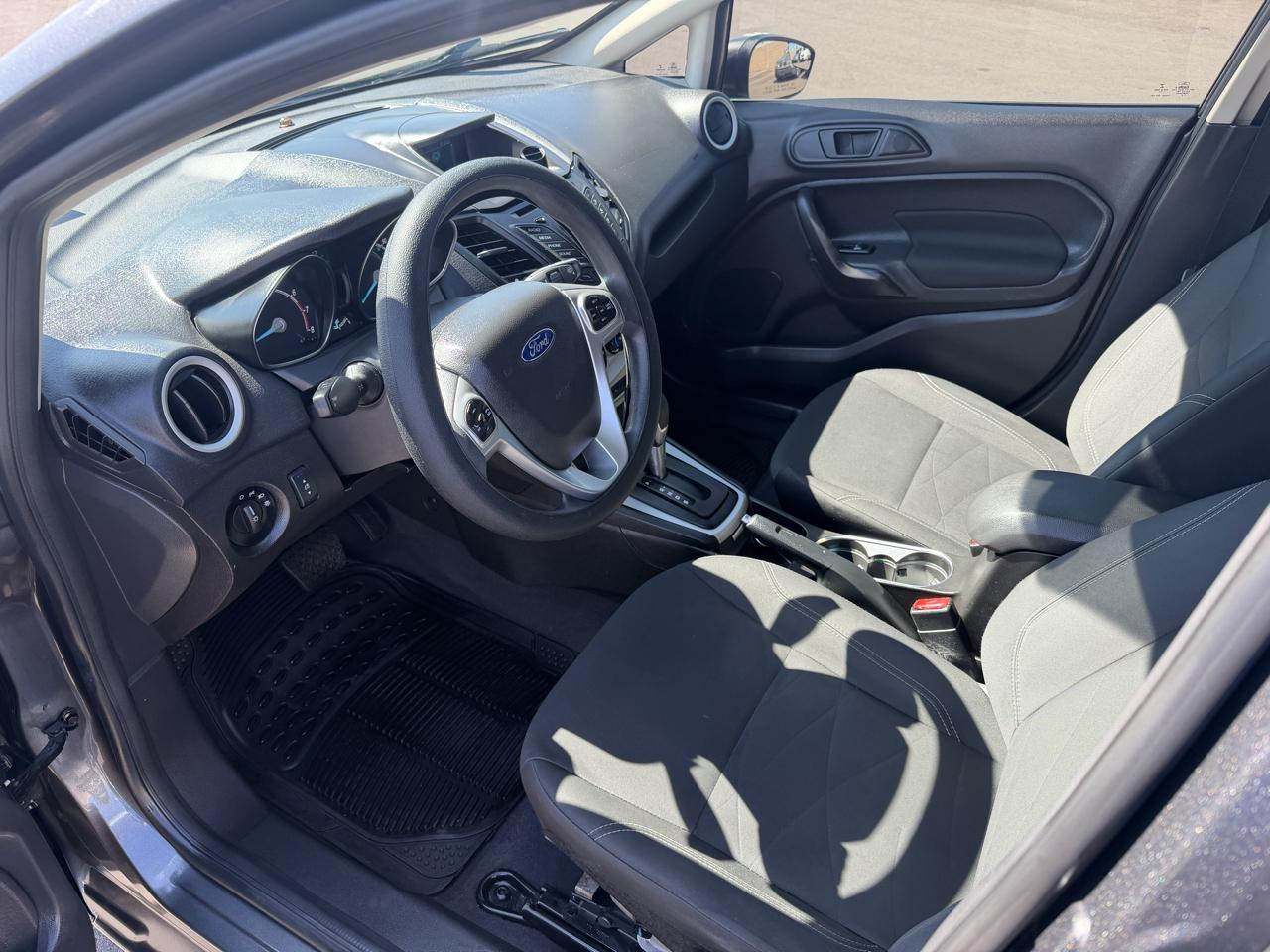 Ford Fiesta SE Hatchback 2017