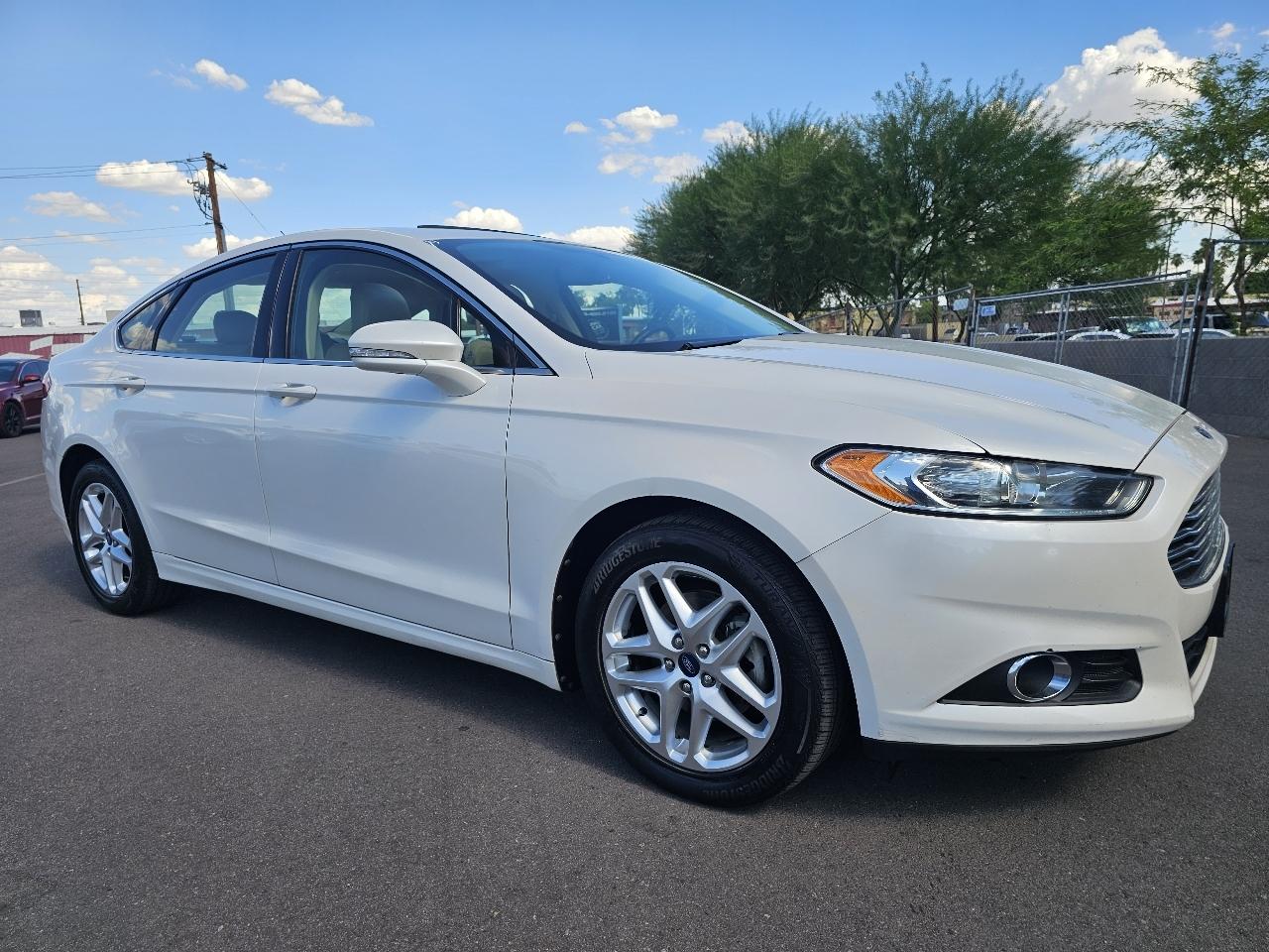 Ford Fusion SE 2013