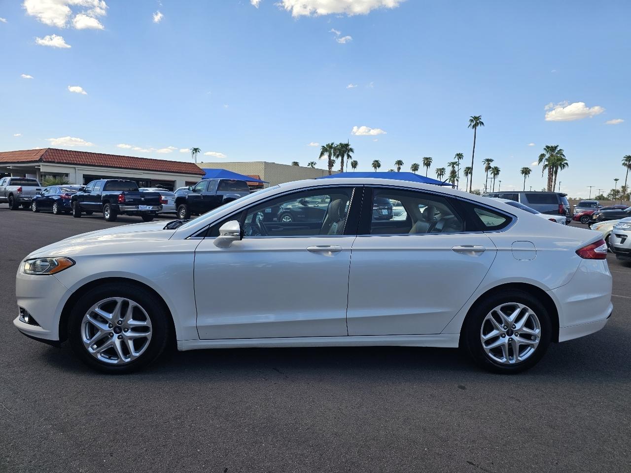Ford Fusion SE 2013