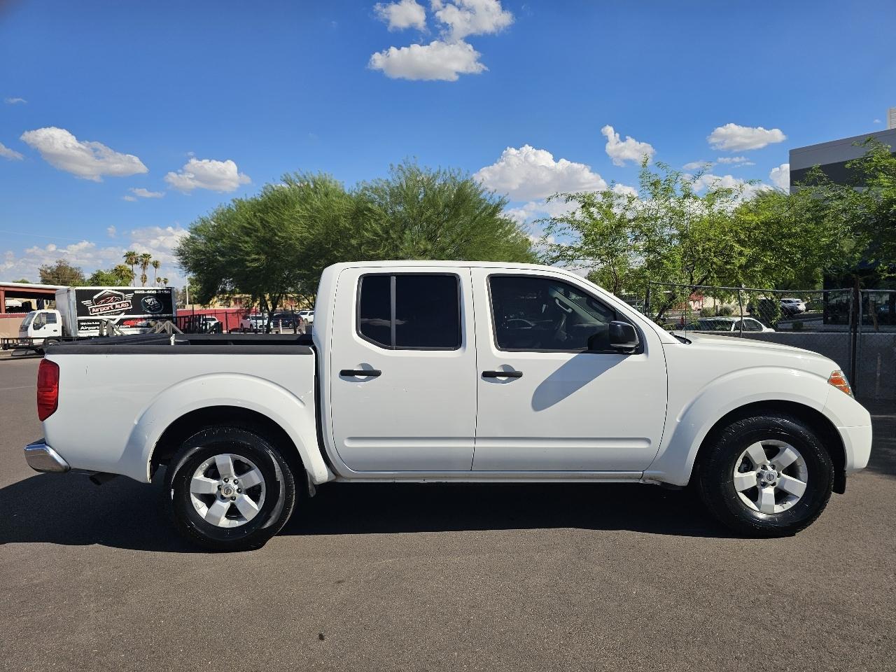 Nissan Frontier S Crew Cab 2WD 2013