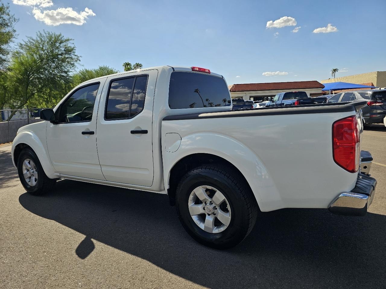 Nissan Frontier S Crew Cab 2WD 2013