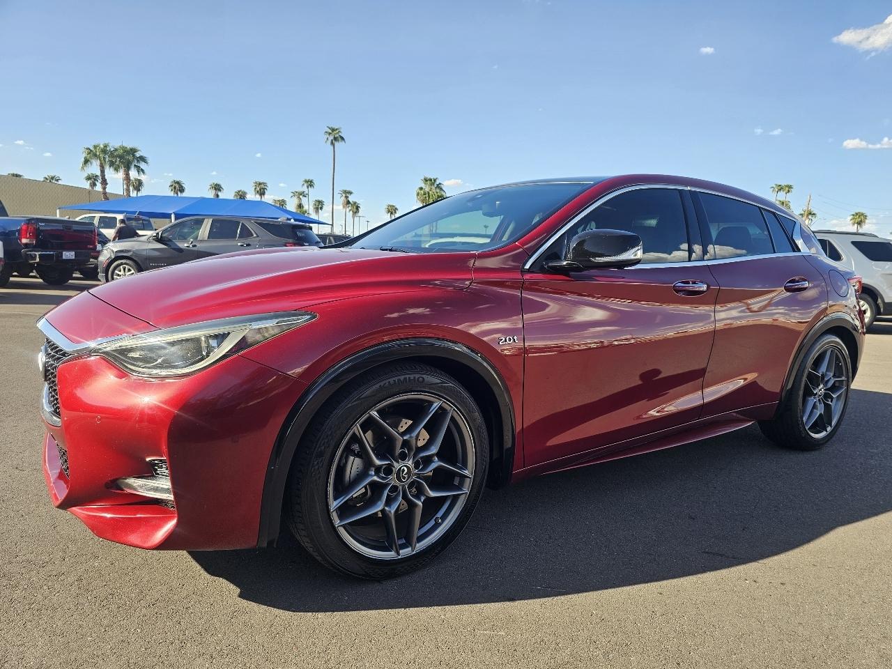 Infiniti QX30 Base 2017