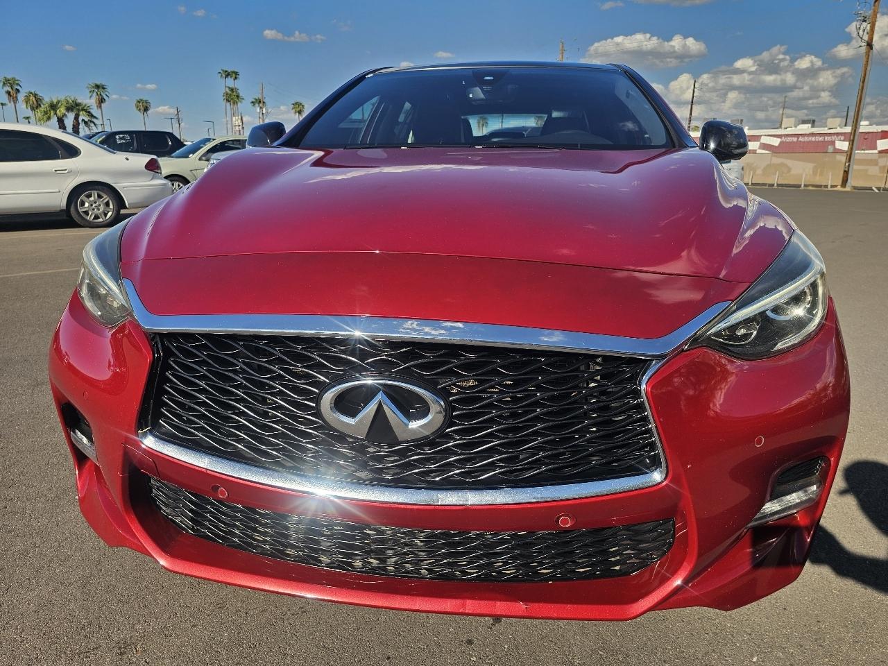 Infiniti QX30 Base 2017