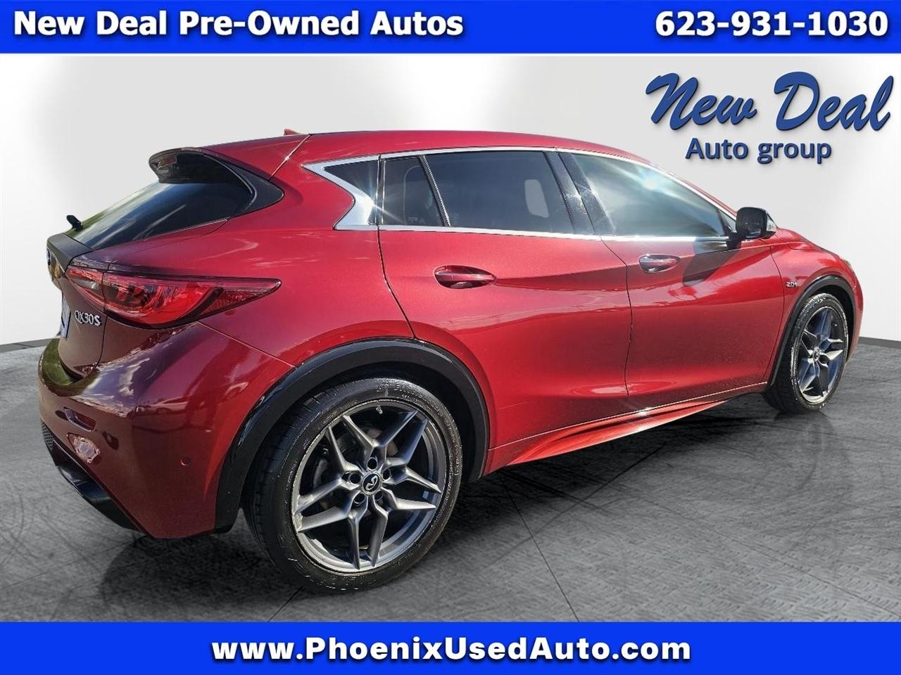 Infiniti QX30 Base 2017