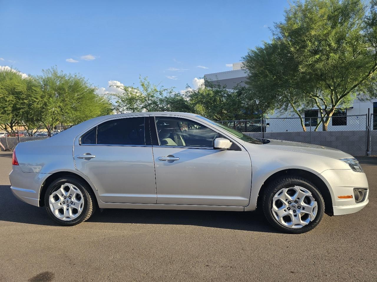 Ford Fusion SE 2010