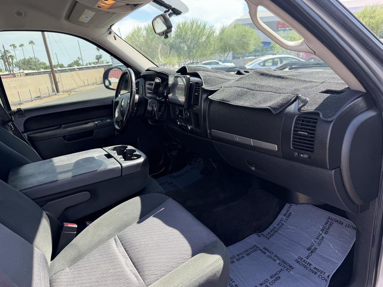 Chevrolet Silverado 1500 2WD Crew Cab 147" LT 2011