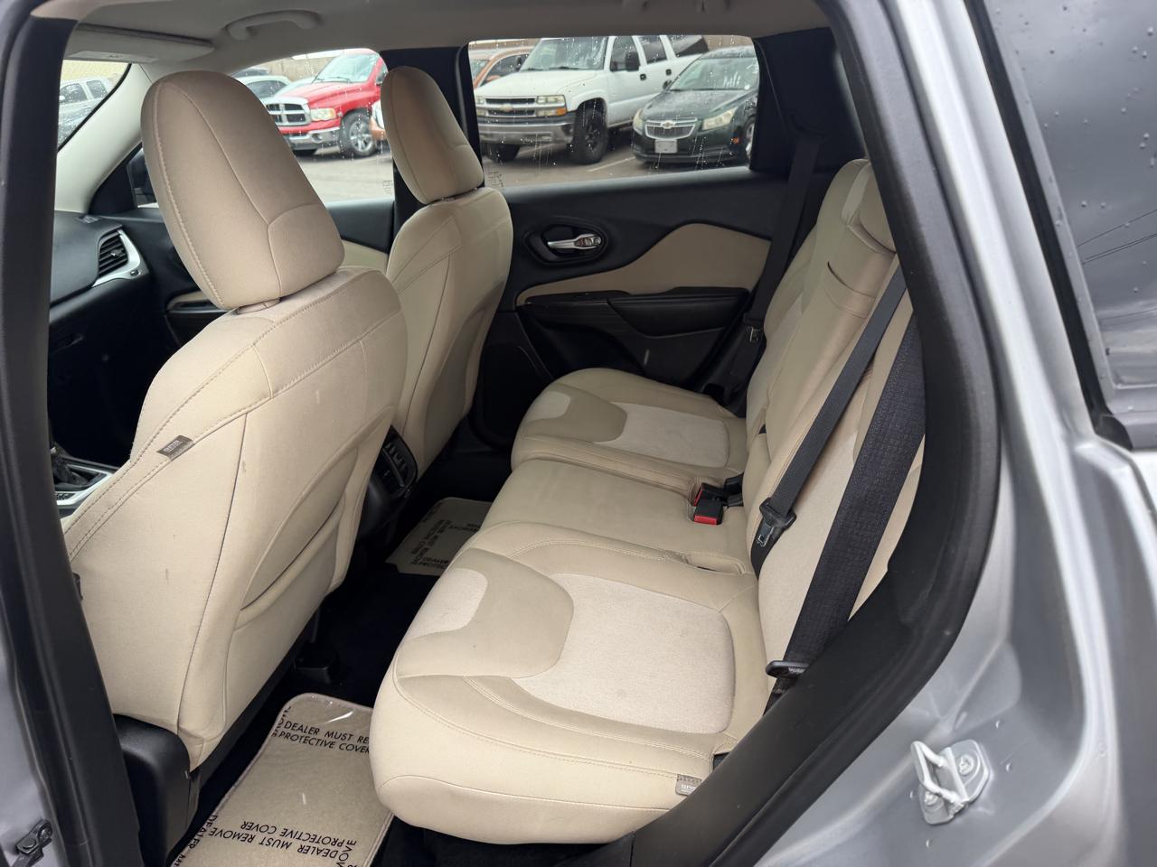 Jeep Cherokee Sport FWD 2015