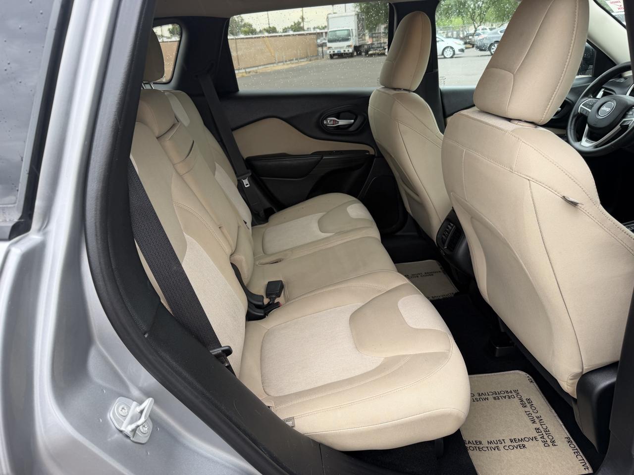 Jeep Cherokee Sport FWD 2015