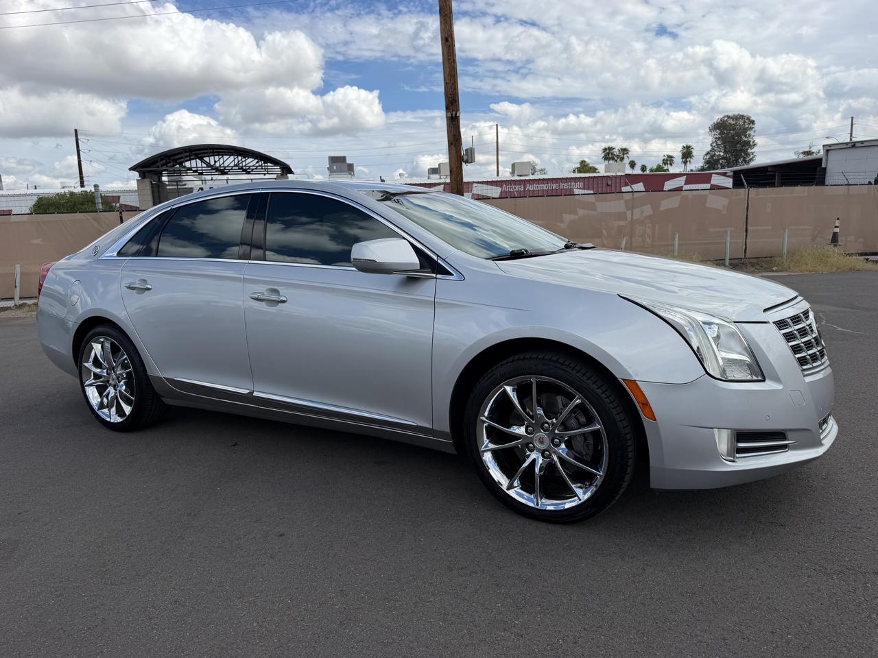Cadillac XTS Premium 2013