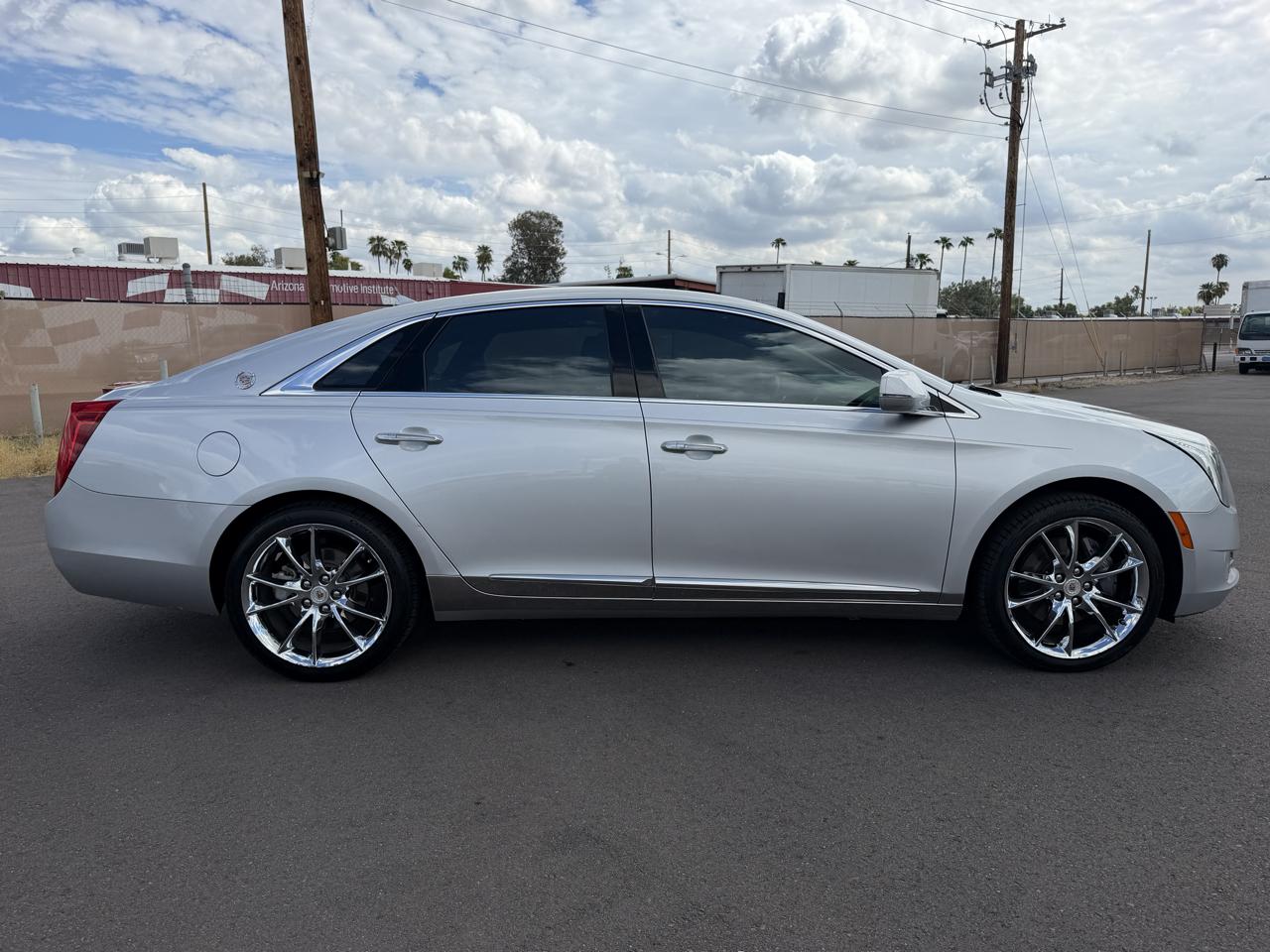 Cadillac XTS Premium 2013