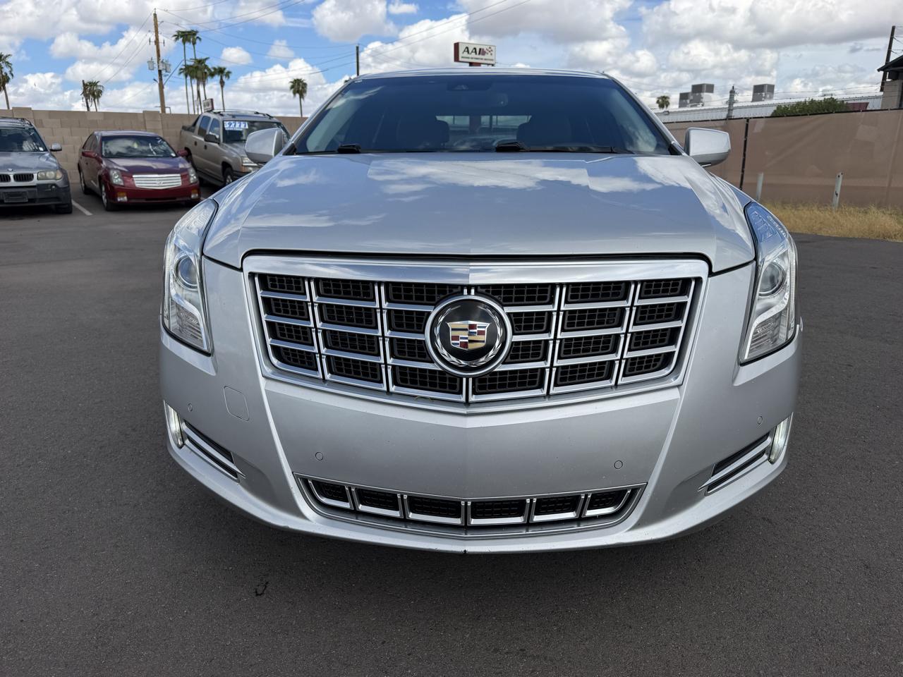 Cadillac XTS Premium 2013