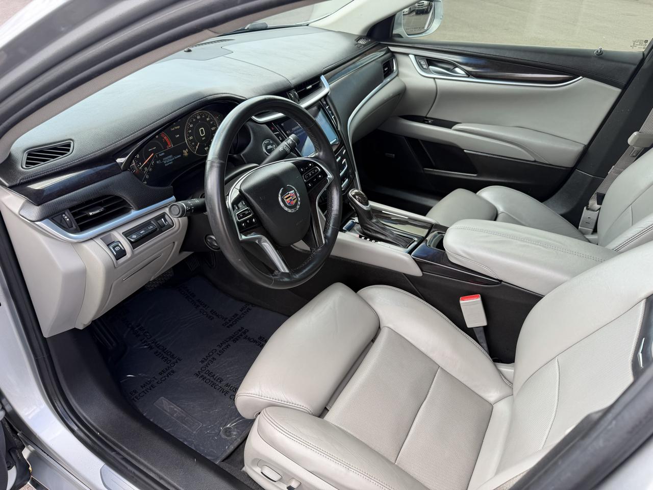 Cadillac XTS Premium 2013
