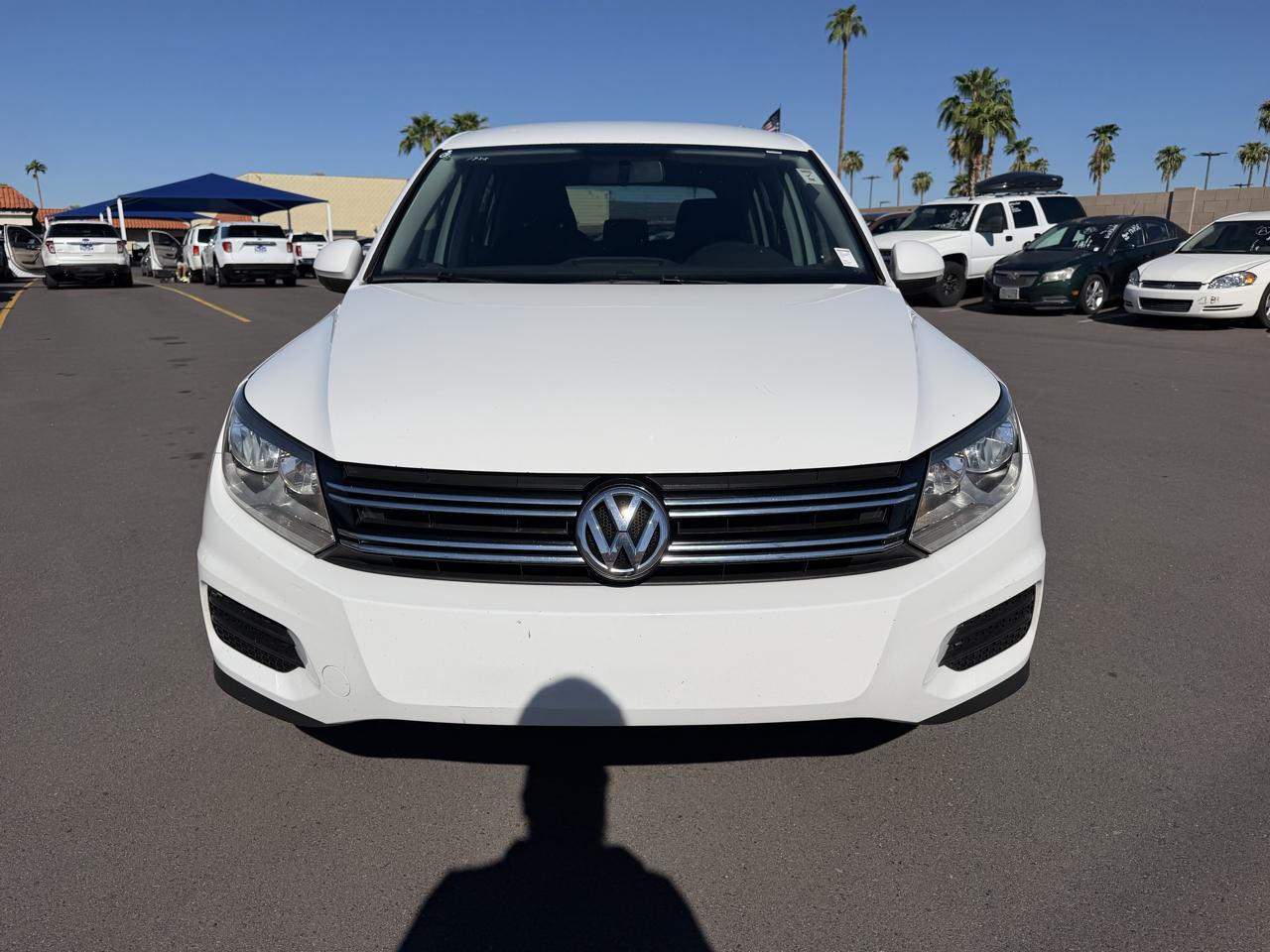 Volkswagen Tiguan S 2014