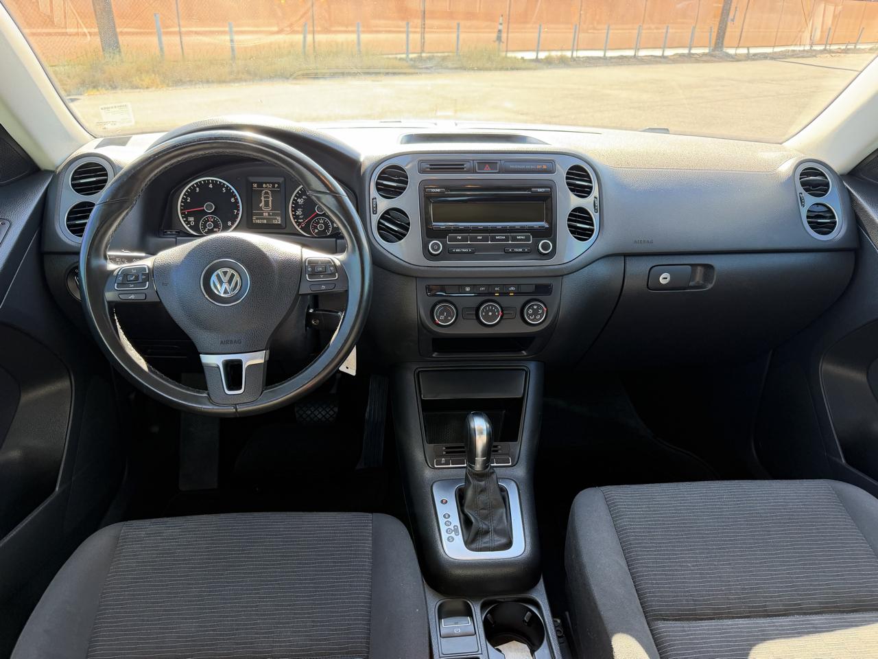 Volkswagen Tiguan S 2014