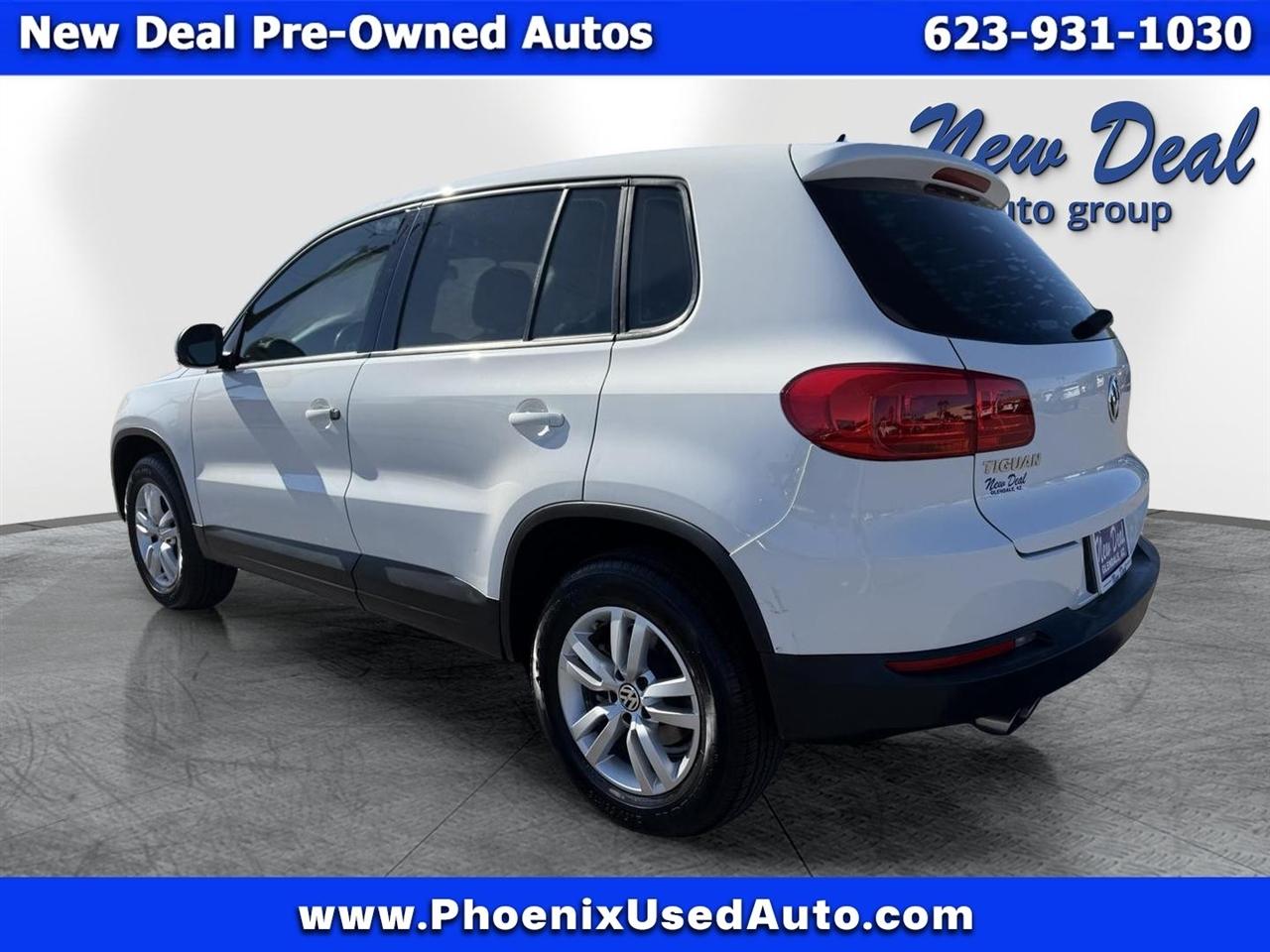 Volkswagen Tiguan S 2014