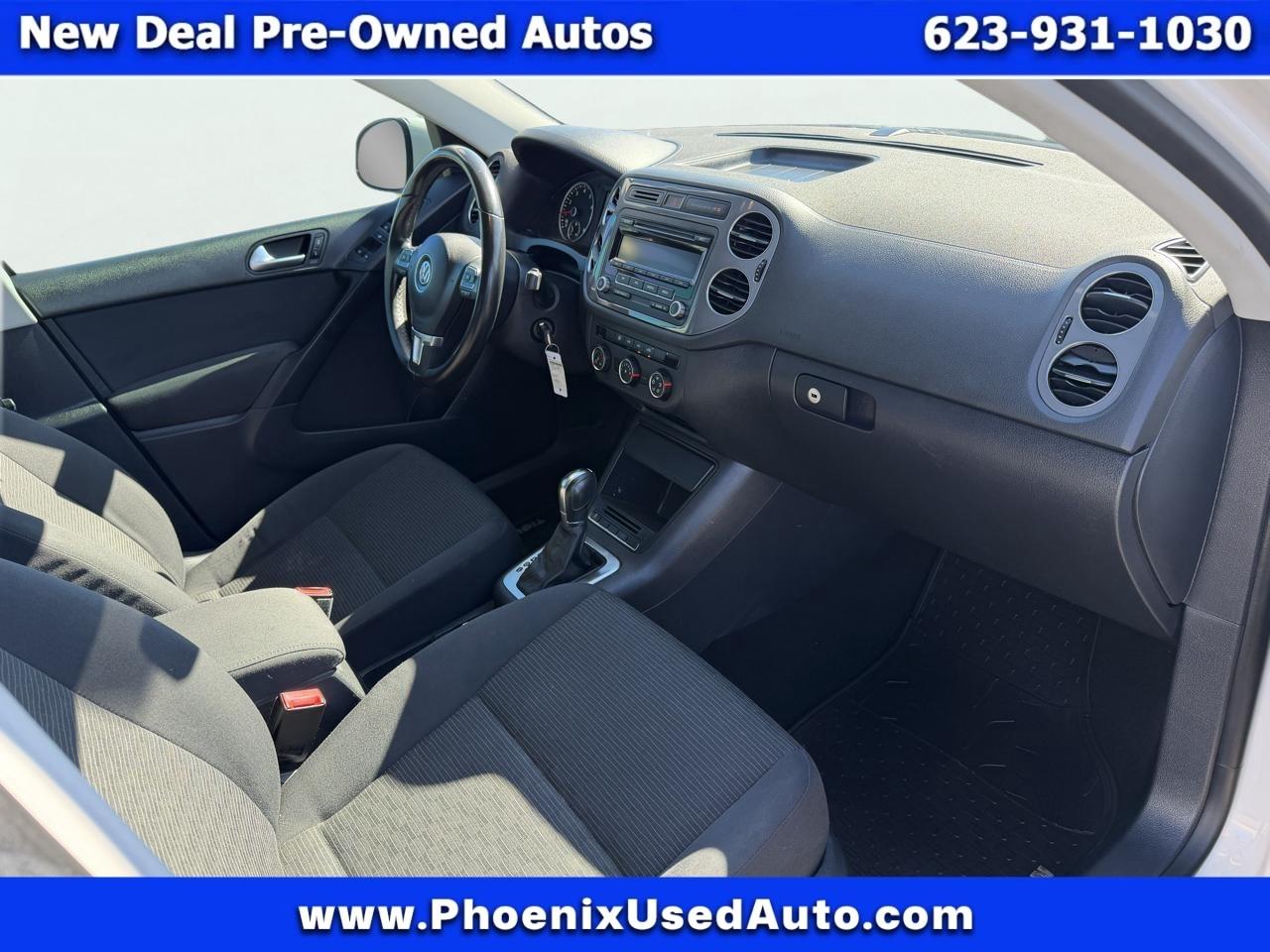 Volkswagen Tiguan S 2014