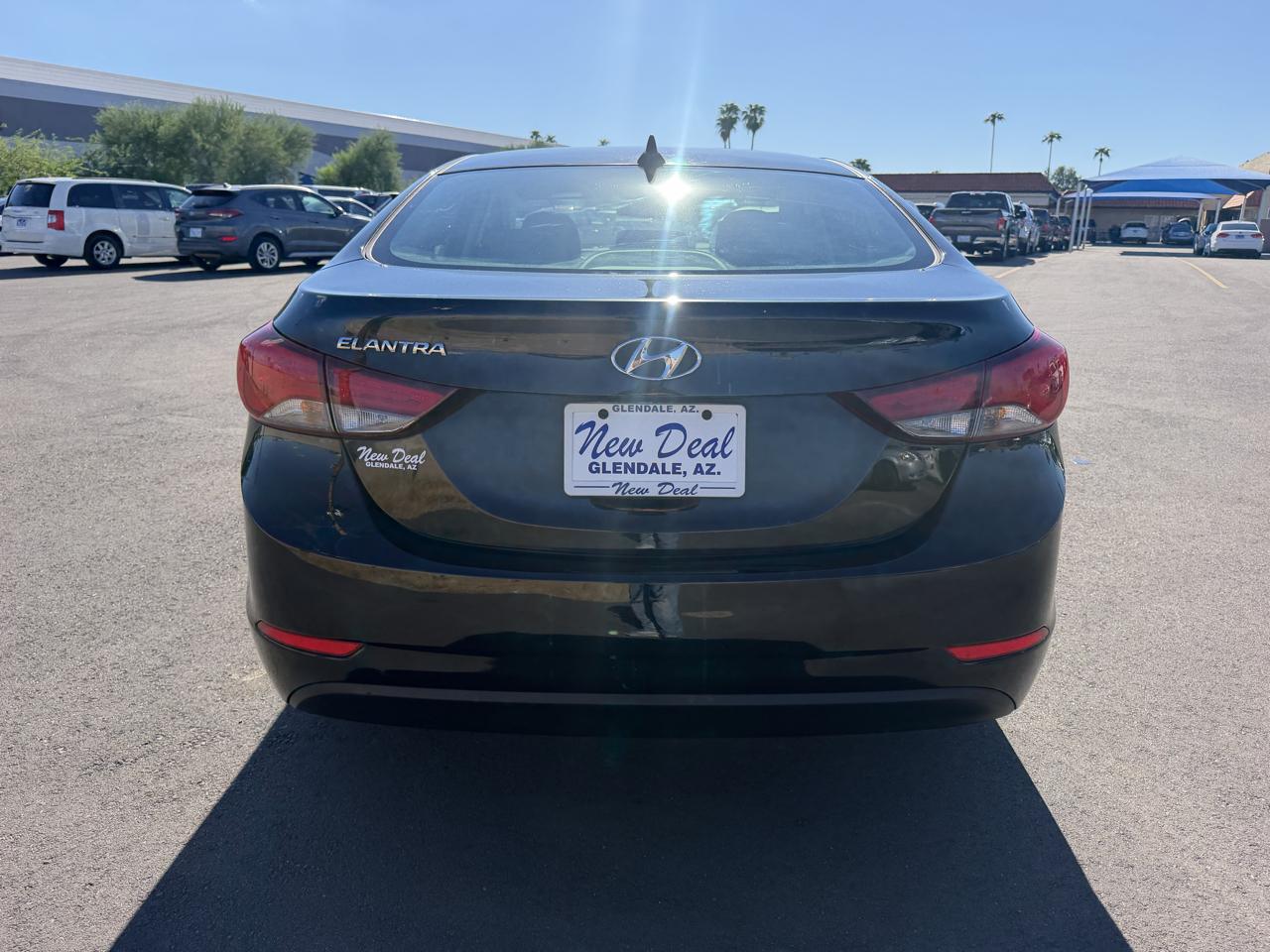 Hyundai Elantra SE 6AT 2015