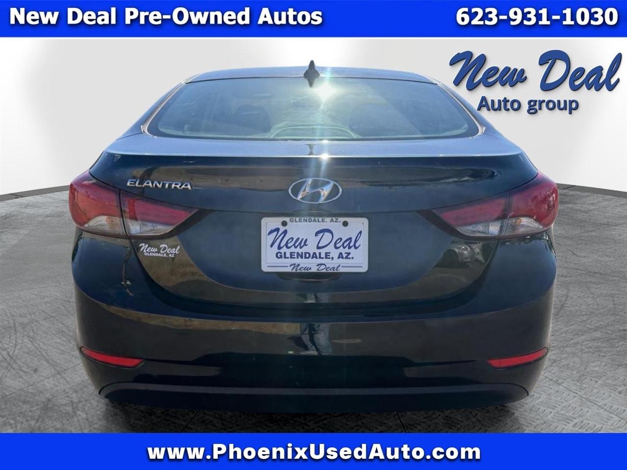 Hyundai Elantra SE 6AT 2015