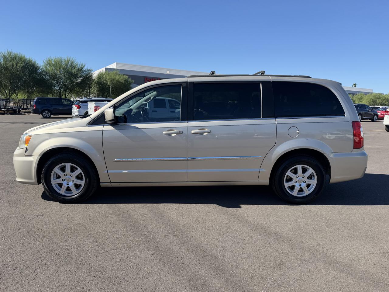 Chrysler Town & Country Touring 2012