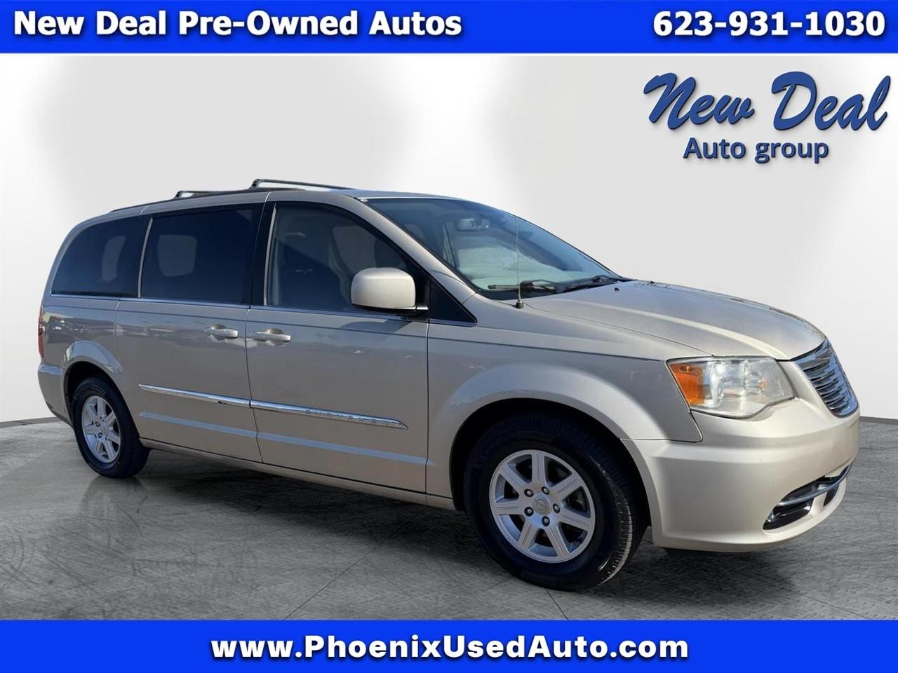 2012 Chrysler Town & Country Touring