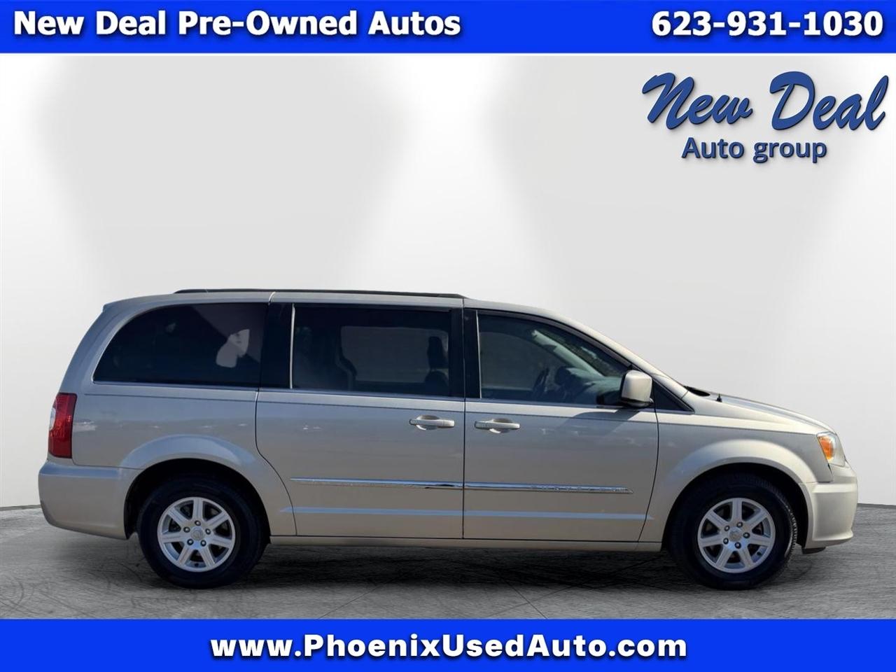 Chrysler Town & Country Touring 2012