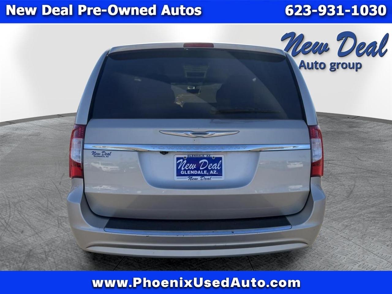 Chrysler Town & Country Touring 2012
