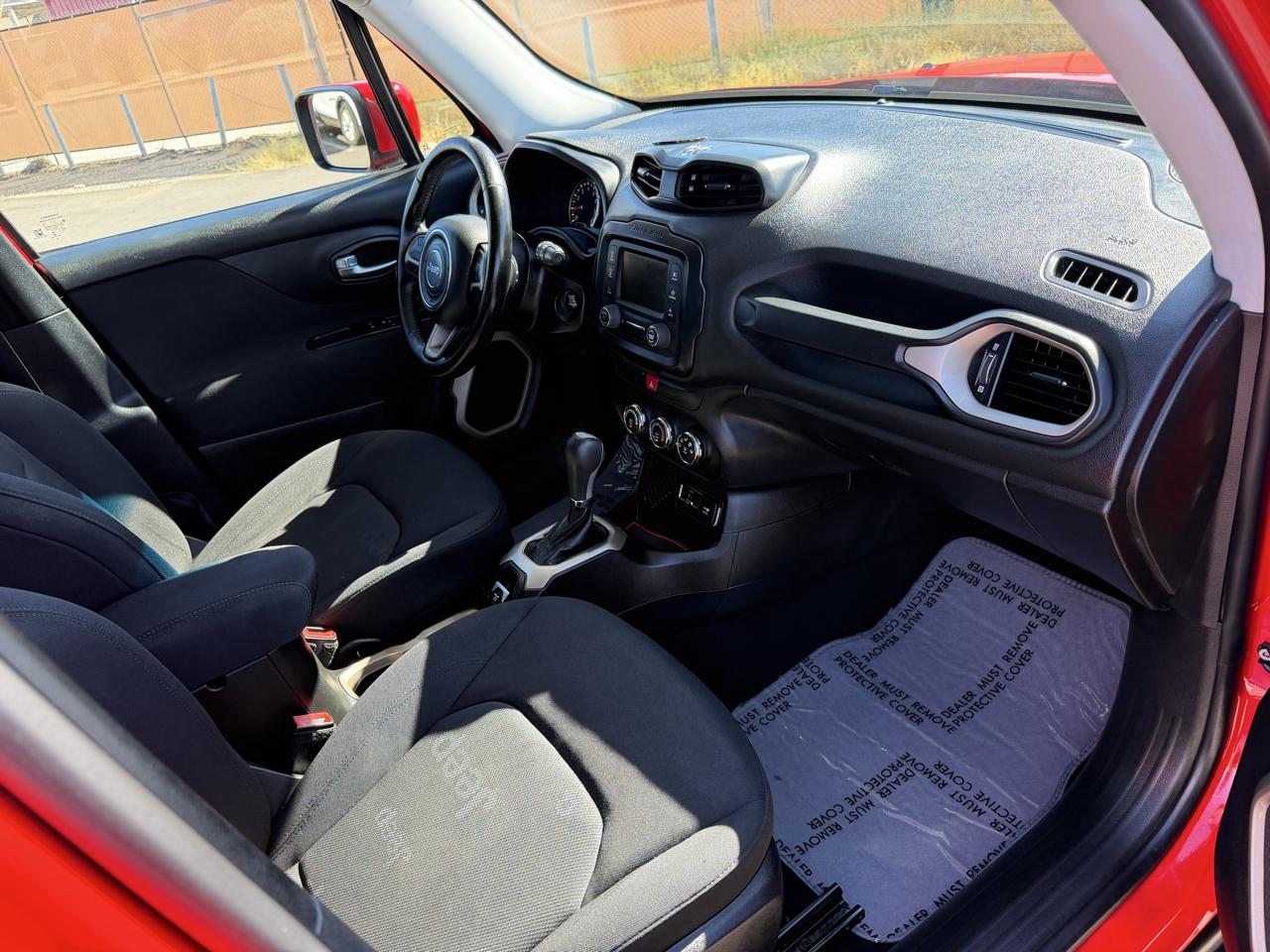 Jeep Renegade Latitude FWD 2017