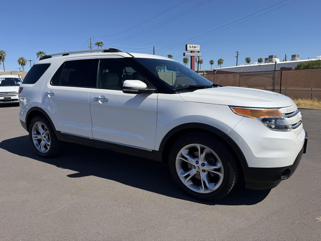 Ford Explorer Limited FWD 2012