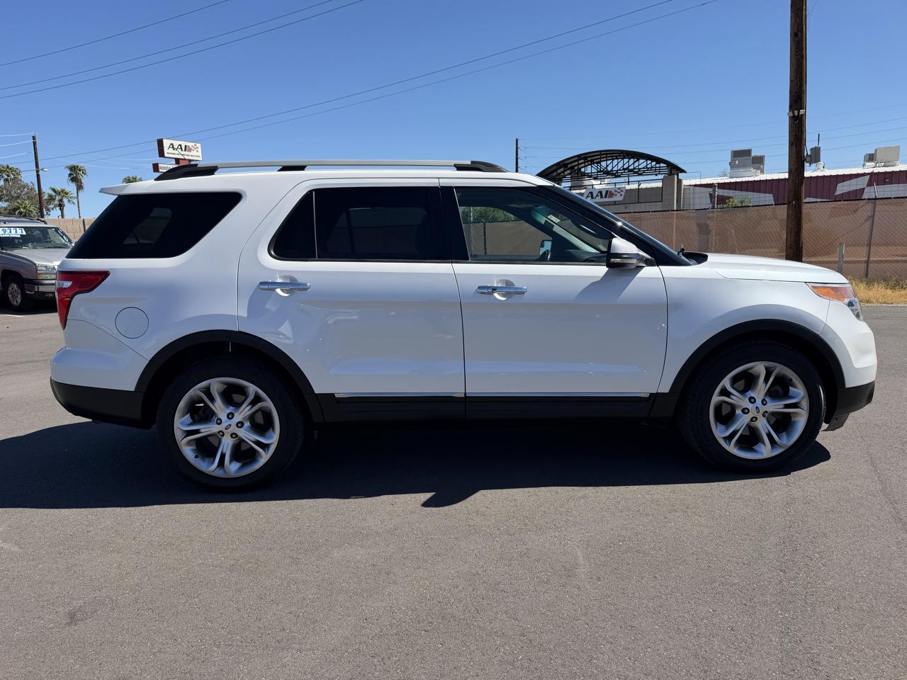 Ford Explorer Limited FWD 2012