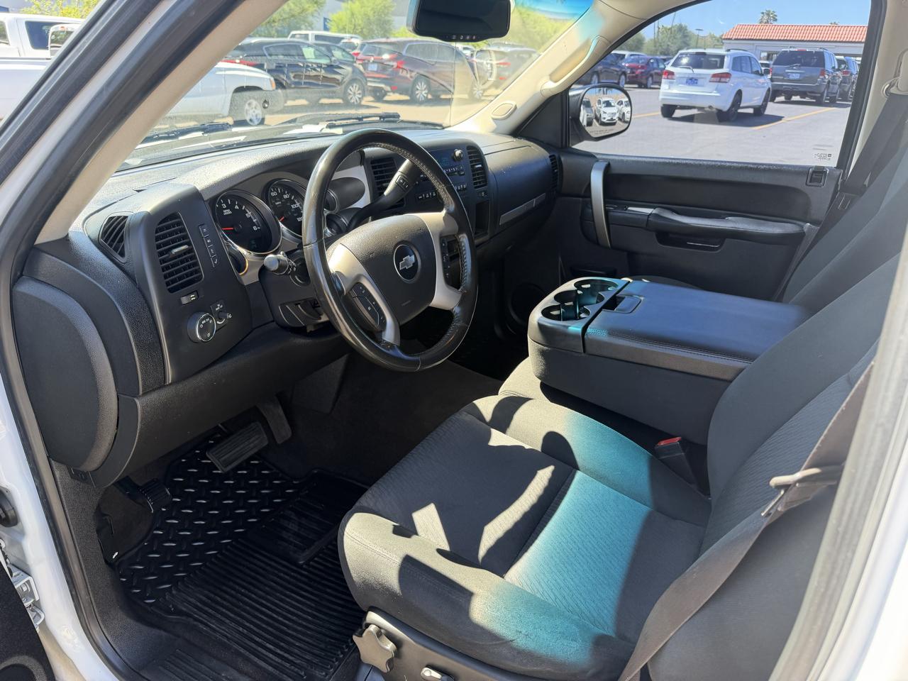 Chevrolet Silverado 1500 1LT Double Cab 2WD 2013