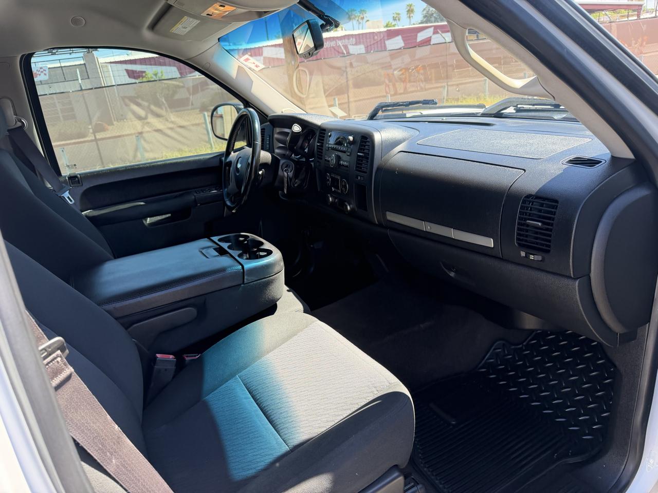 Chevrolet Silverado 1500 1LT Double Cab 2WD 2013
