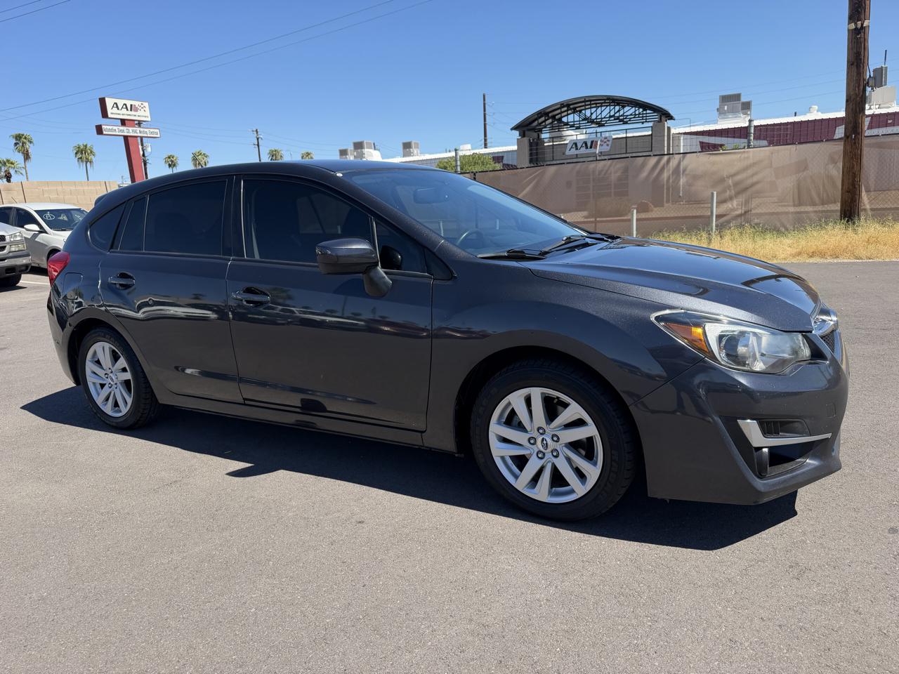 Subaru Impreza 2.0i Premium PZEV 5-Door 2016