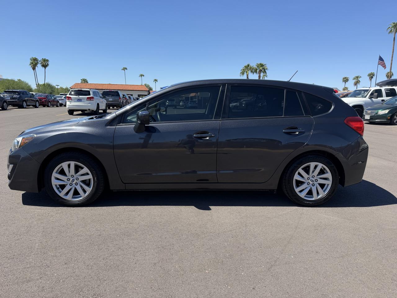 Subaru Impreza 2.0i Premium PZEV 5-Door 2016