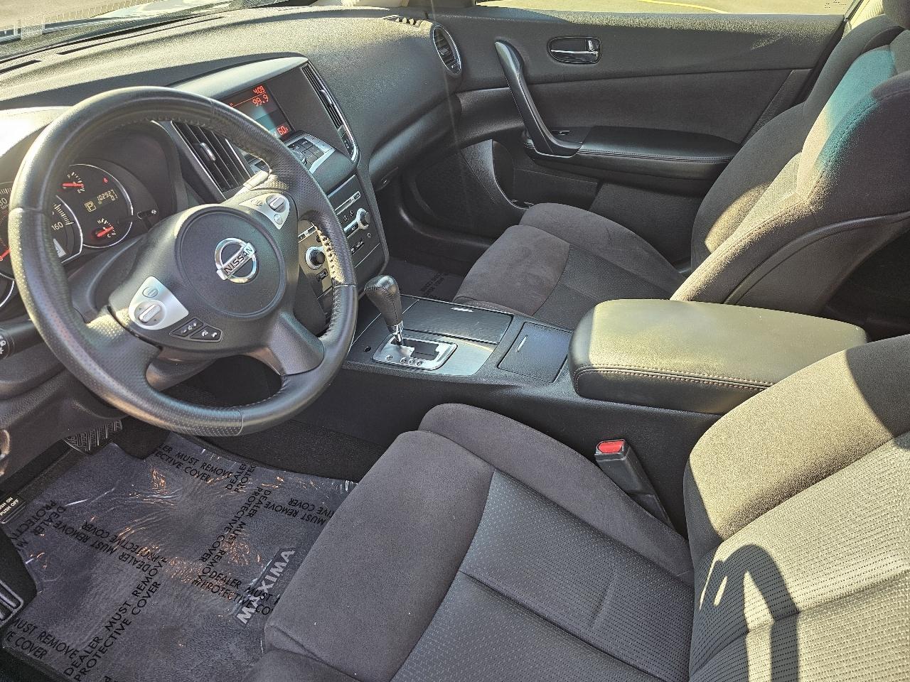 Nissan Maxima SV 2014
